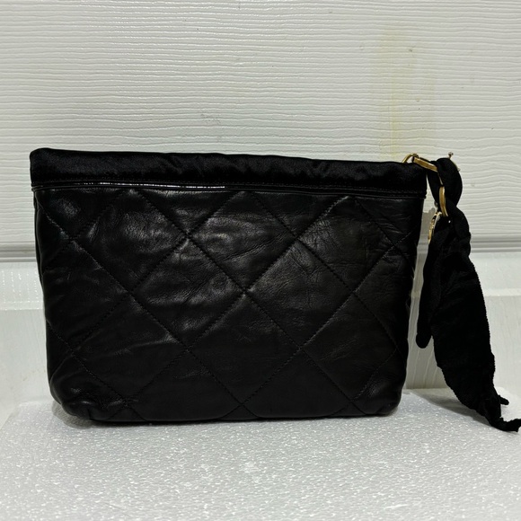 Lanvin Quilted  Black Leather pouch - Picture 3 of 12